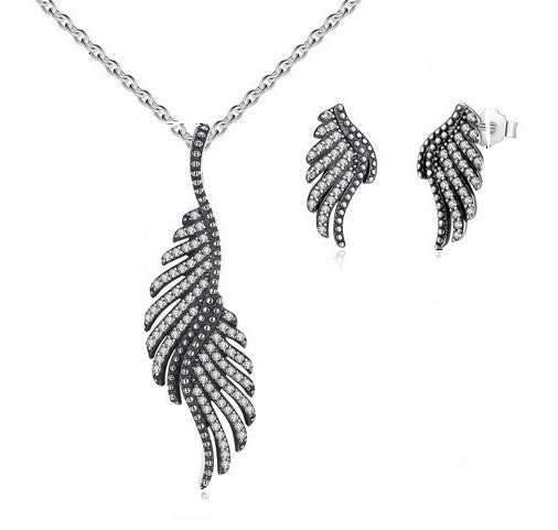 Dazzling Majestic Feathers Necklace & Earrings Gift Set
