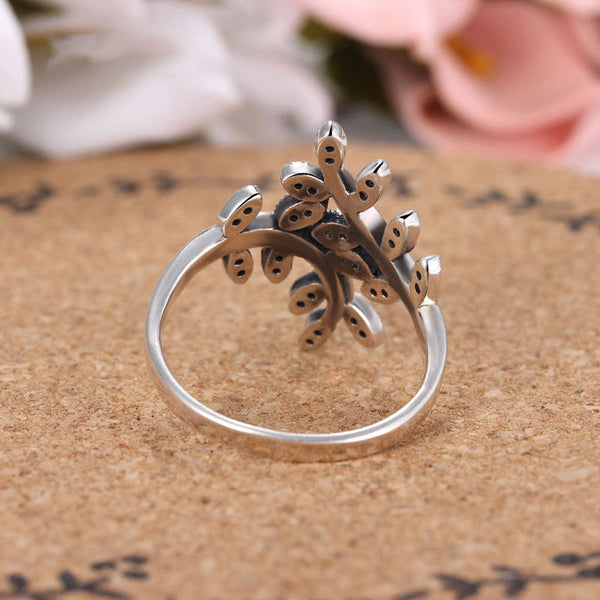 Silver Sterling Luxury Sparkling Shimmering Leaves crystal Stone Ring