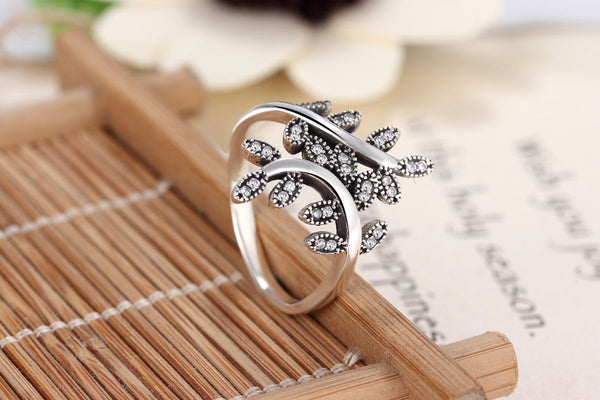 Silver Sterling Luxury Sparkling Shimmering Leaves crystal Stone Ring