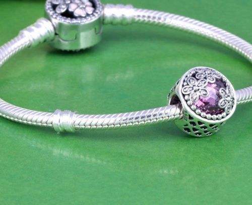 Openwork Dazzling Daisy Meadow Charm