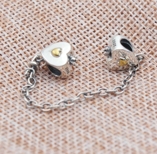 Pandora heart and crown 2025 safety chain