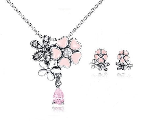 Sparkling Delicate Bow Know Pendant, Ring & Earrings Gift Set